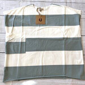 🆕NWT Urbani Striped Tee